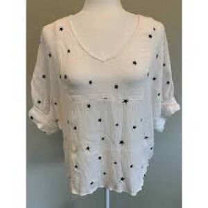 Karen Kane White Blouse with Black Star Pattern
